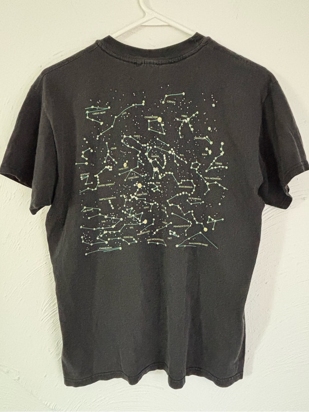 Vintage ‘Heavenly Bodies' Constellation Graphic Tee Glow-in-the-dark Size XL - Picture 2 of 7